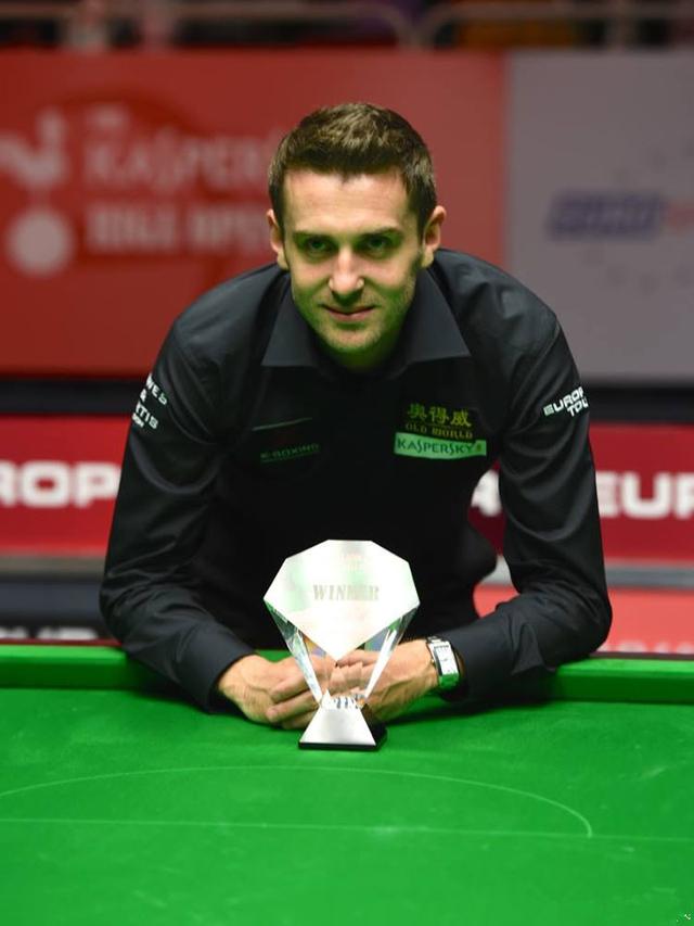 防守轮转中 防守轮转中