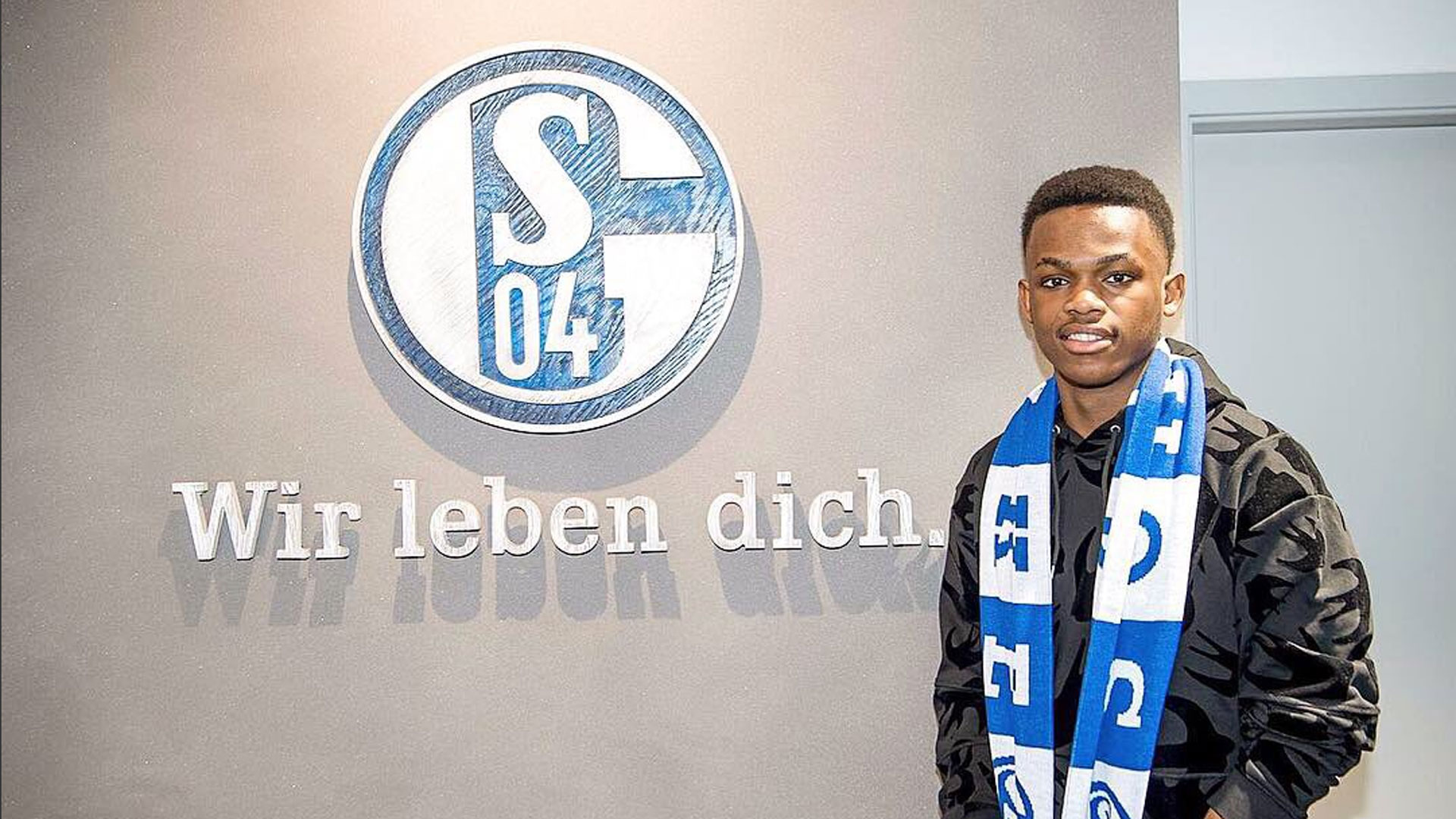 不仅为球队 不仅为球队